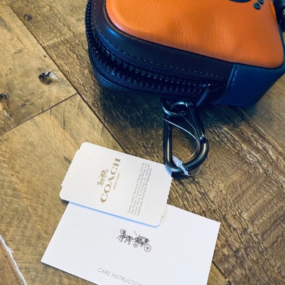 Coach SQUARE HYBRID POUCH IN COLORBLOCK PA… - Picture 6 of 6